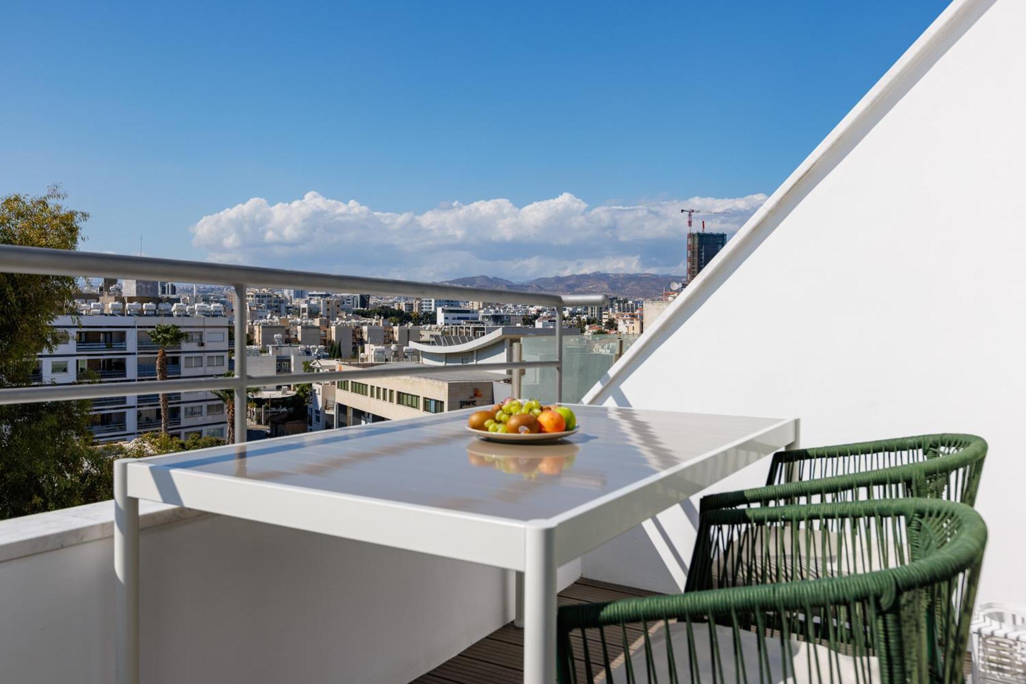 The Palm Suites - Adults Only Λεμεσός Εξωτερικό φωτογραφία